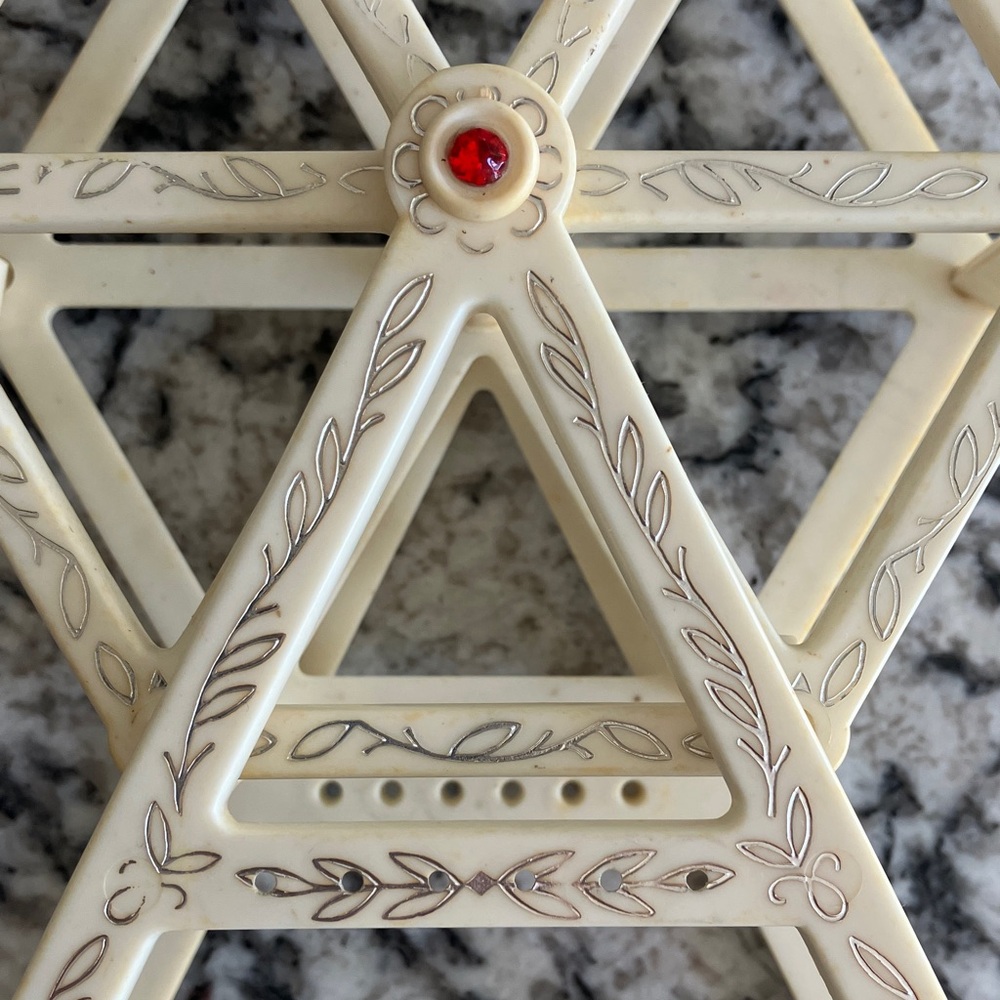 Vintage Ferris Wheel Earring Stand - Picture 5 of 8